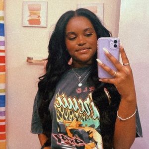 Meet your Posher, Shadeen